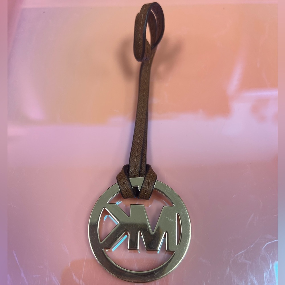 MICHAEL KORS bag charm - Picture 3 of 3